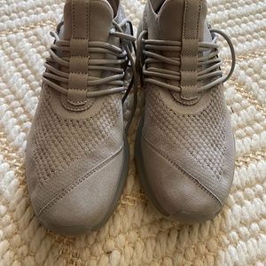 Slip on Sneakers
